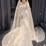 لباس عروس دکلته پوشیده با دامن ماهی